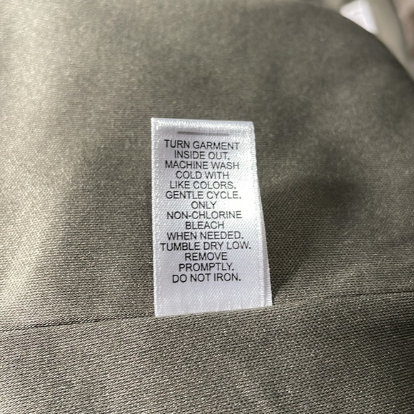 CATO camo faux fur jacket in women’s size small - Picture 9 of 9